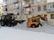 Коммунальщики ведут активную борьбу со снегом и наледью
